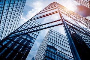 Comment les outils FinTech suisses révolutionnent les services des directions de fonds