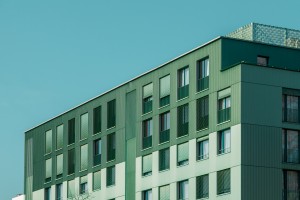 Fin avril, la performance des fonds non cotés continue d'être supérieure à celle des fonds cotés